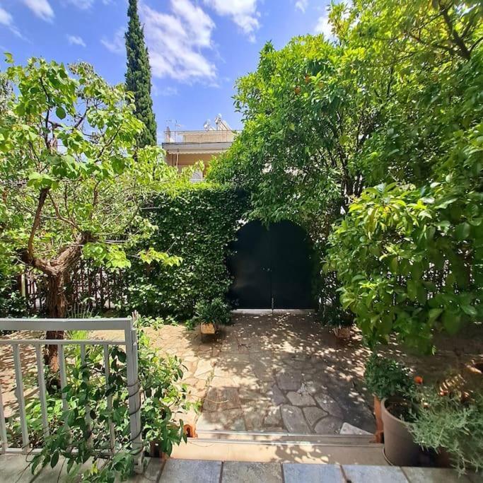 20' From The Airport,20' From The Center Of Athens 아파트 외부 사진